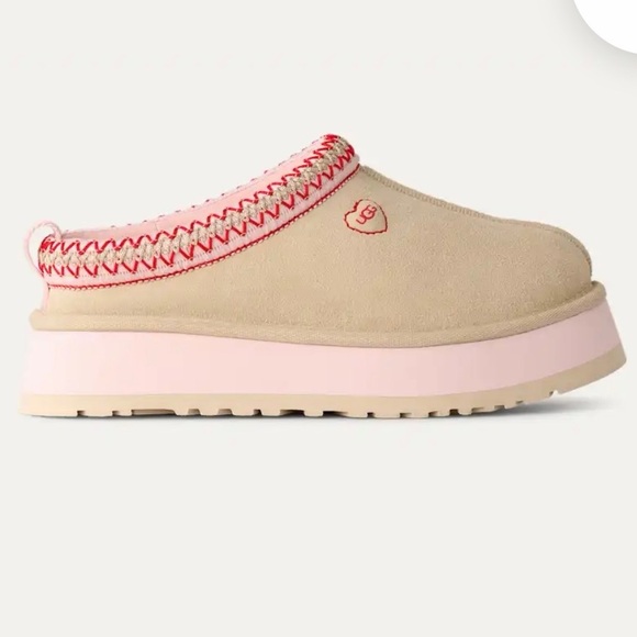 UGG Tazz Love 26 - LIMITED EDITION - Platform Shoes - Size 9 Women’s - Picture 4 of 10